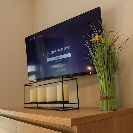 איסטבורן One Bed Apartment, Close To Train, City, Beach And Hospital Long Booking Welcome מראה חיצוני תמונה