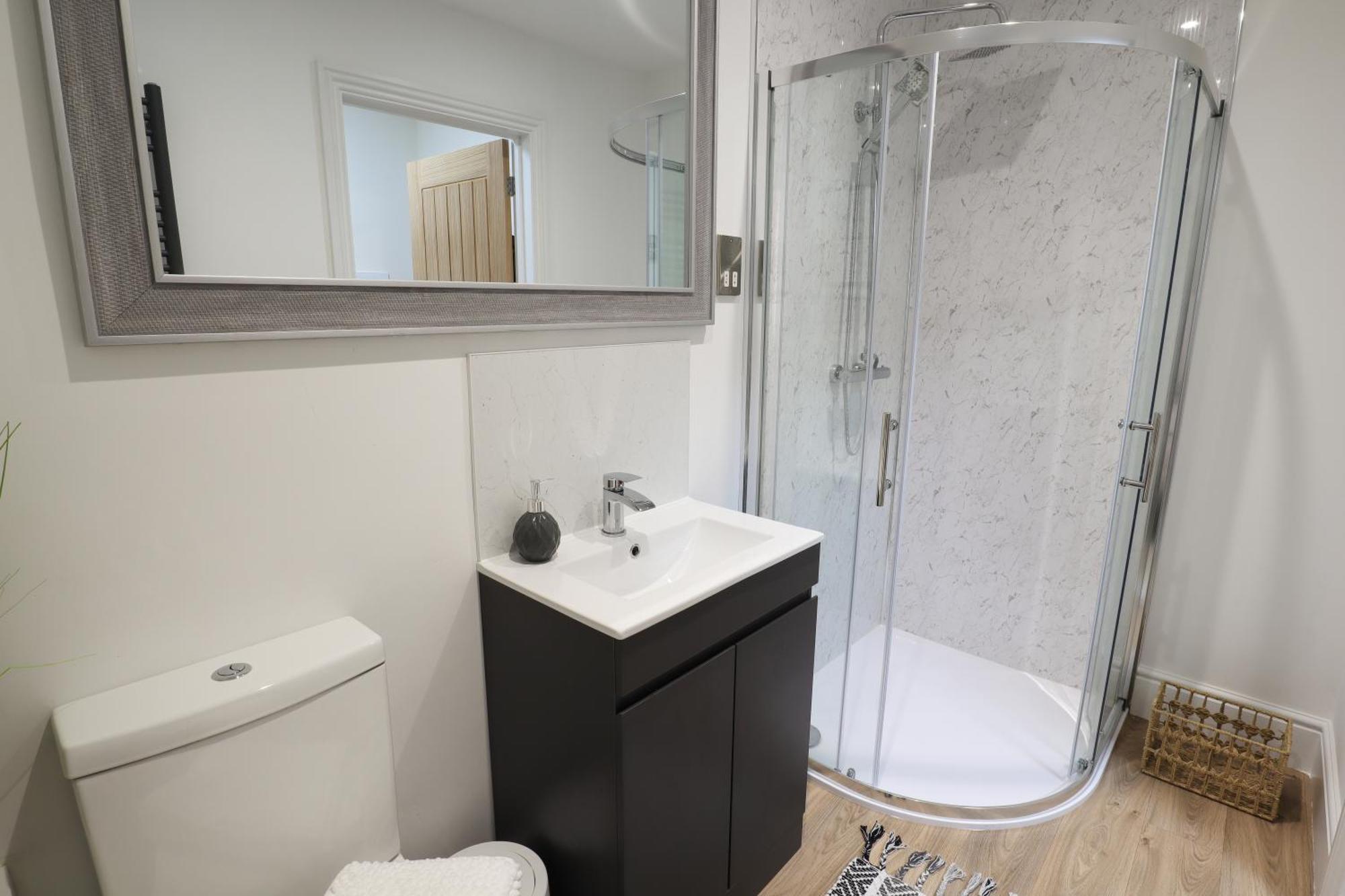 איסטבורן One Bed Apartment, Close To Train, City, Beach And Hospital Long Booking Welcome מראה חיצוני תמונה